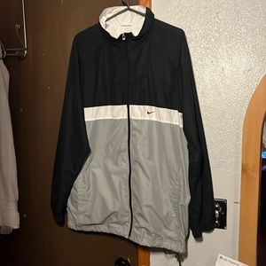 vintage Nike grey white and black windbreaker